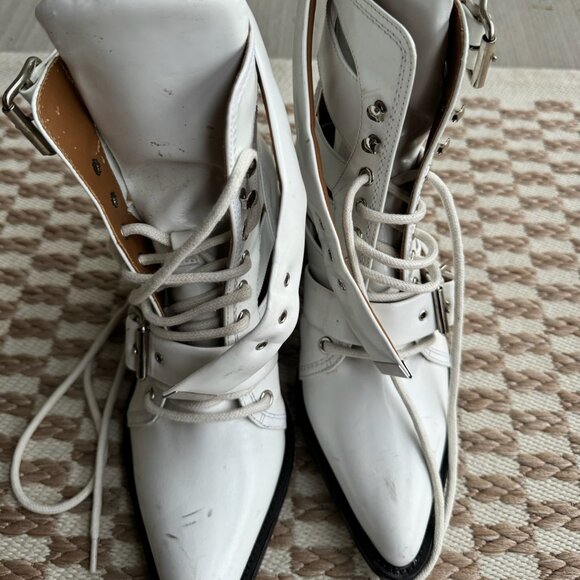 Chloe White Leather Lace Up Rylee Ankle Boots Size 8 - Picture 1 of 7